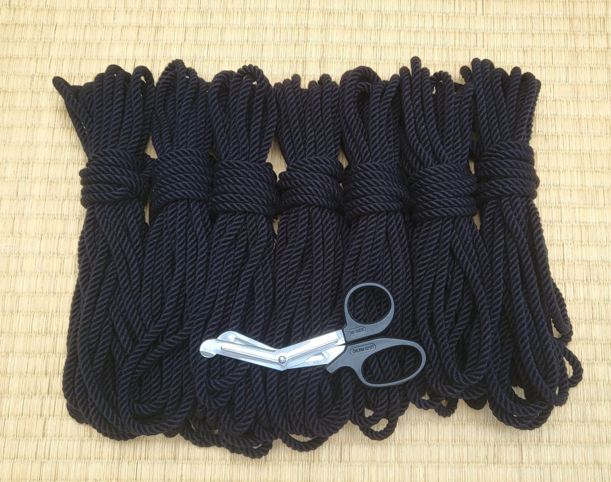 ‘Raven Black’ Bamboo bondage rope - RebornRopes