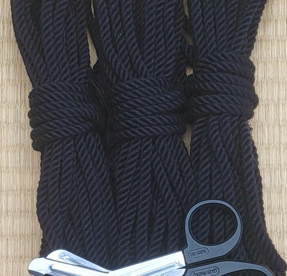 ‘Raven Black’ Bamboo bondage rope - RebornRopes