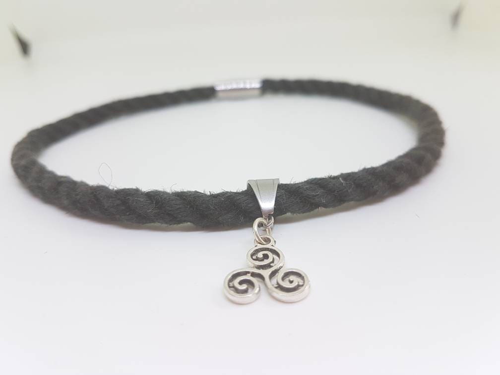 Triskelion charm collar made with Jute rope - RebornRopes